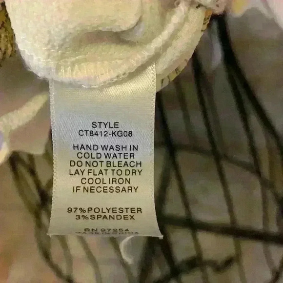 ONE CLOTHING LOS ANGELES FLORAL TOP - Picture 6 of 6